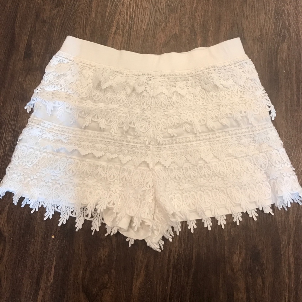COPY - Express White Shorts - Picture 1 of 1
